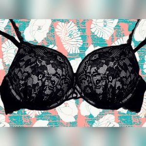 Victoria's Secret Black Lace Miraculous Plunge 34B Adds 2 Cup Sizes!